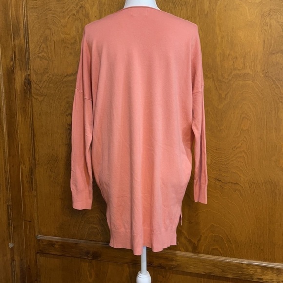 Dreamers Seam Front Hi-Lo Hem Tunic Length Sweater - NWT - Picture 3 of 7